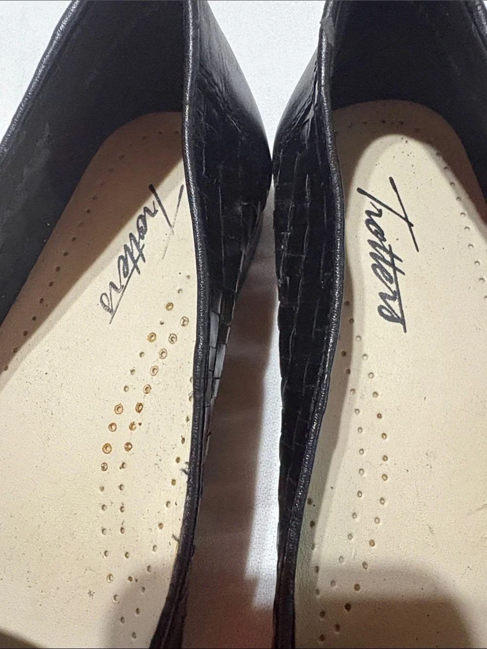 Trotters Black Woven Leather Slip-On Flats